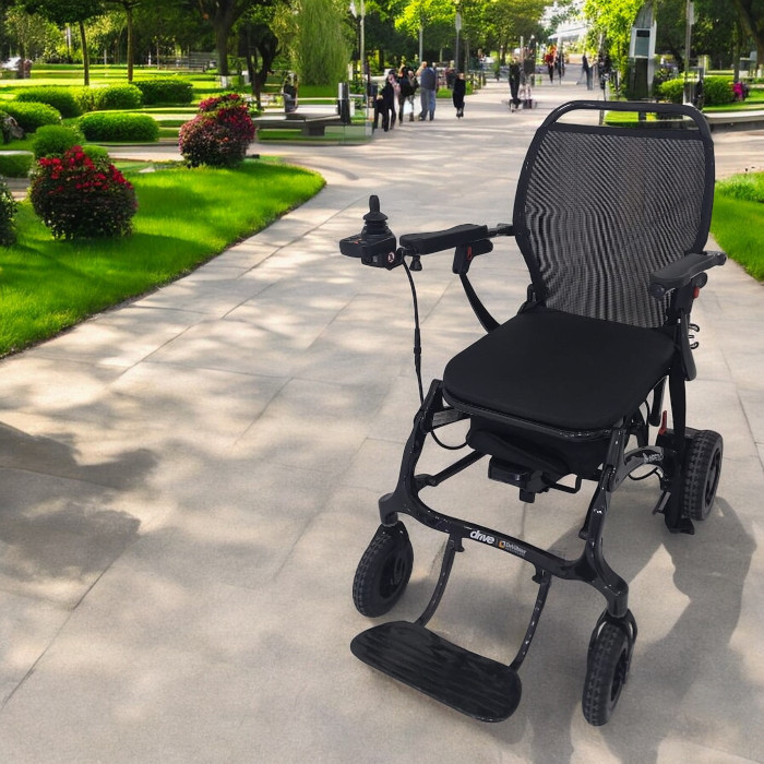 Drive AirFold Katlanabilir Akülü Tekerlekli Sandalye
