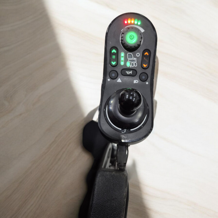 Invacare Bora Özellikli Akülü Tekerlekli Sandalye