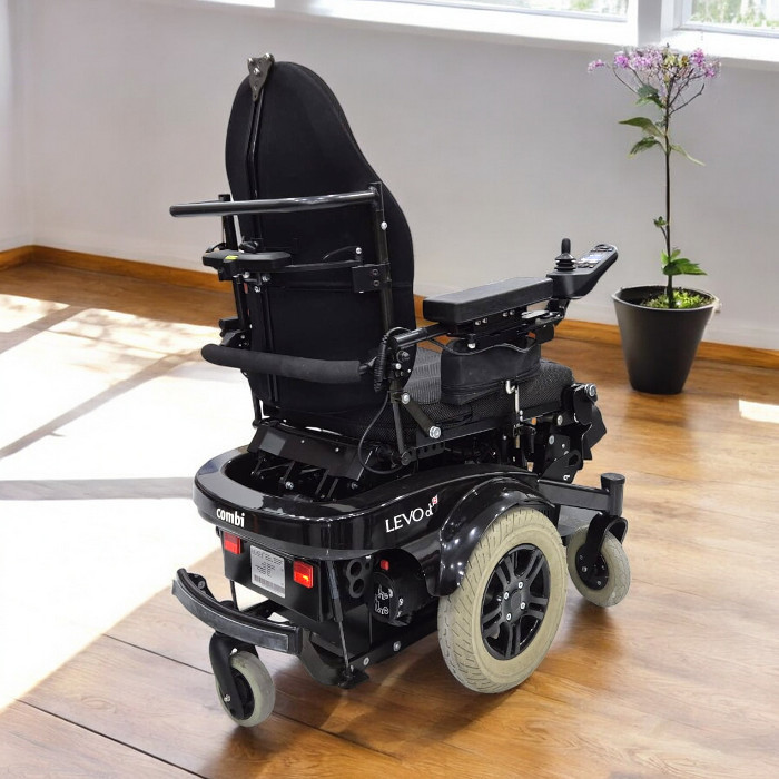 Levo Combi Ayağa Kaldıran Akülü Sandalye