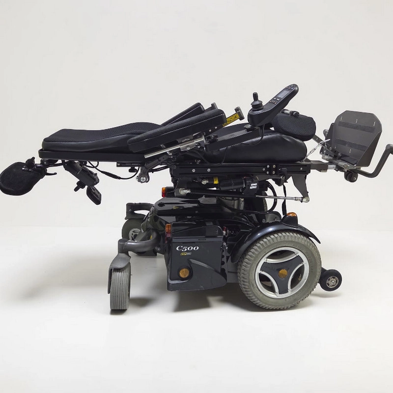 Permobil C500 Ayağa Kaldıran Akülü Sandalye