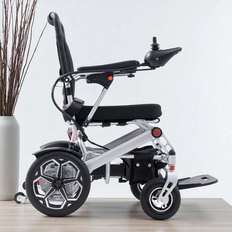 Poylin P199 Hafif Akülü Tekerlekli Sandalye