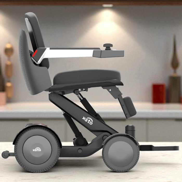Poylin P212 XSTO M4U Hafif Akülü Tekerlekli Sandalye