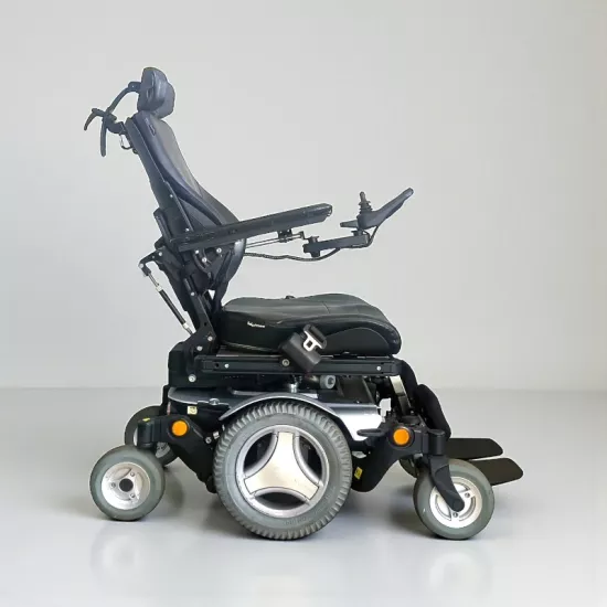 Permobil M400 Özellikli Akülü Tekerlekli Sandalye