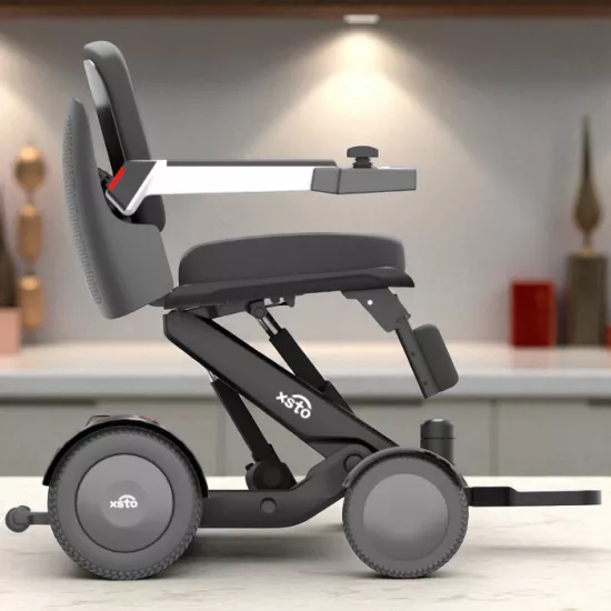 Poylin P212 XSTO M4U Hafif Akülü Tekerlekli Sandalye