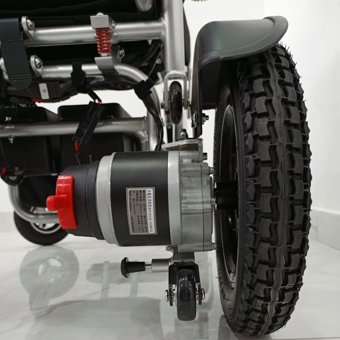 Wheelover ZM-666 Lityum Pilli Katlanabilir Akülü Sandalye - Zmedikal